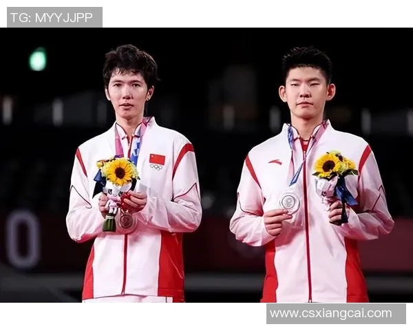 广州羽毛球队与南京羽毛球队赛后战术分析与复盘探讨 广州羽毛球队与南京羽毛球队赛后战术分析与复盘探讨