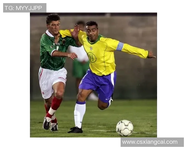 独狼足球明星的传奇之路与孤独背后的奋斗故事